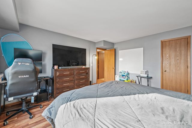 1354 N Sterling Avenue 103, Palatine, IL 60067