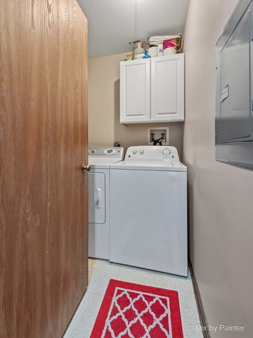 1354 N Sterling Avenue 103, Palatine, IL 60067