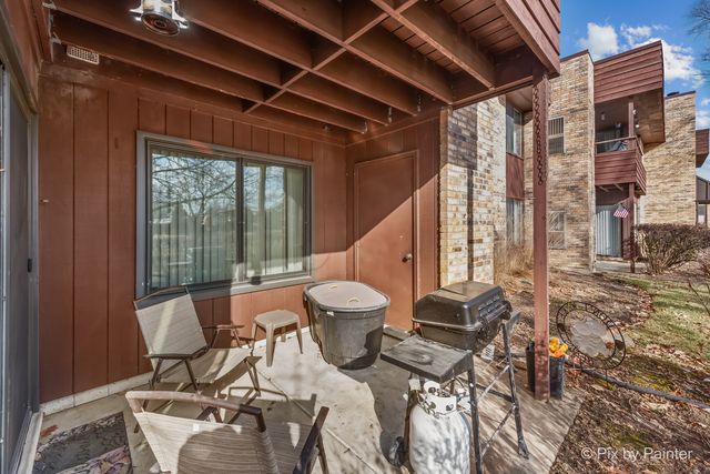 1354 N Sterling Avenue 103, Palatine, IL 60067