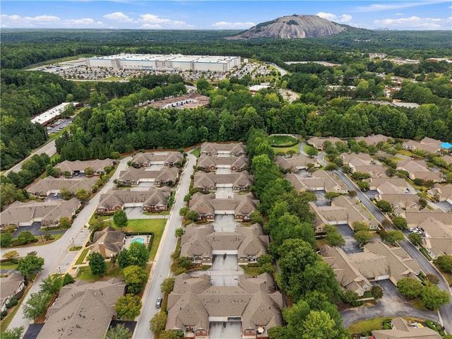 341 Villa Park Circle, Stone Mountain, GA 30087