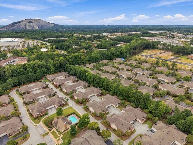 341 Villa Park Circle, Stone Mountain, GA 30087