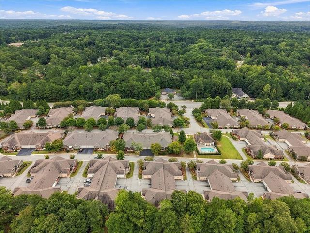 341 Villa Park Circle, Stone Mountain, GA 30087