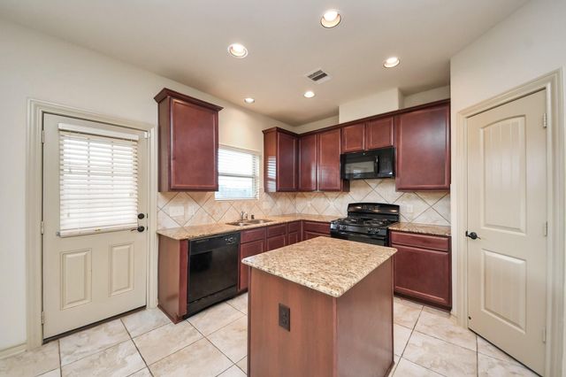 3227 Selene Drive, Missouri City, TX 77459