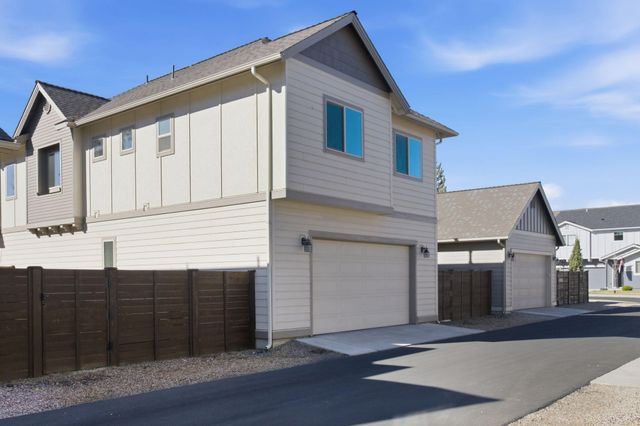 20510 SE Stanford Place, Bend, OR 97702