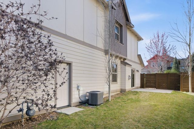 20510 SE Stanford Place, Bend, OR 97702