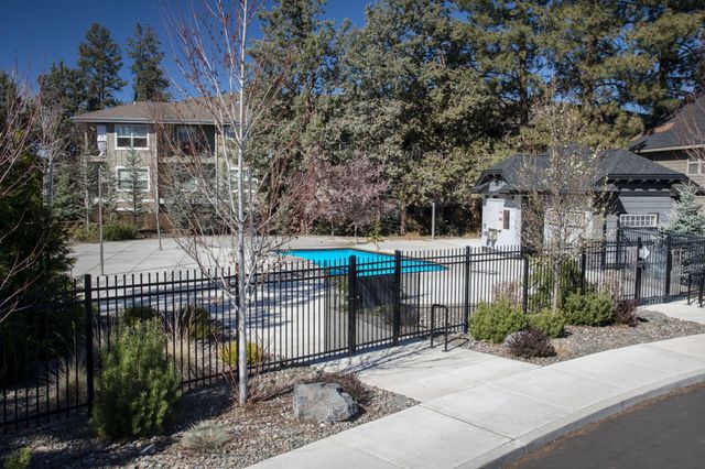 20510 SE Stanford Place, Bend, OR 97702