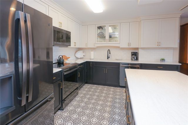 108 Cliffside Drive, South Bristol, NY 14424