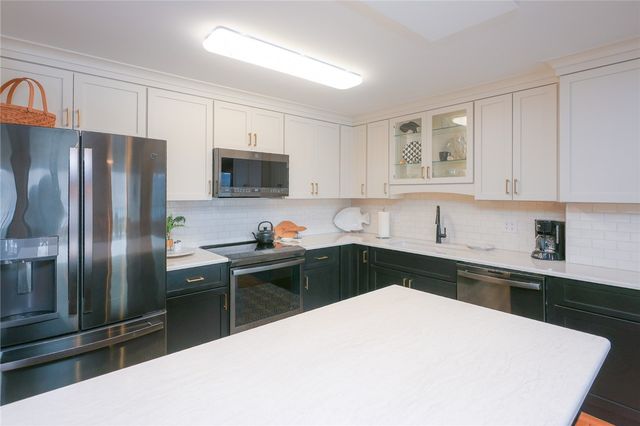 108 Cliffside Drive, South Bristol, NY 14424