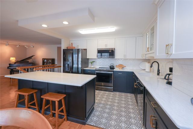 108 Cliffside Drive, South Bristol, NY 14424