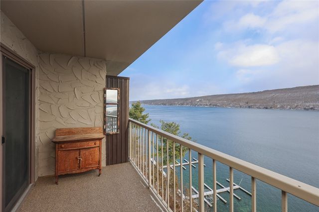 108 Cliffside Drive, South Bristol, NY 14424