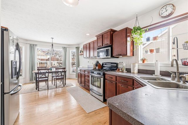 2334 Harwood Street, South Bend, IN 46614