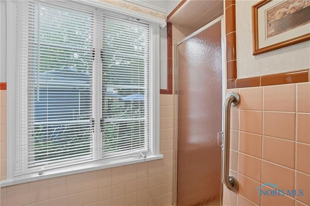 893 W Wooster Street, Bowling Green, OH 43402