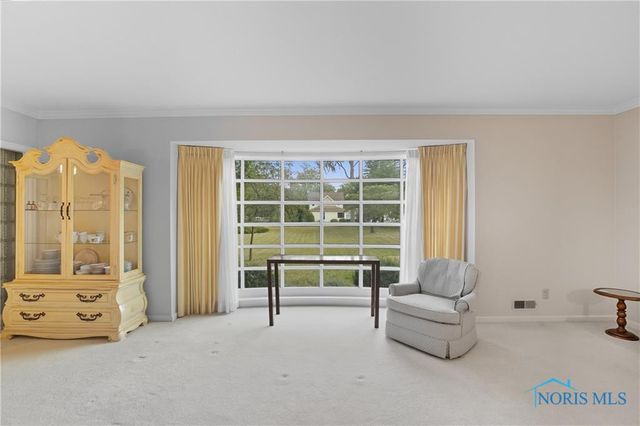 893 W Wooster Street, Bowling Green, OH 43402