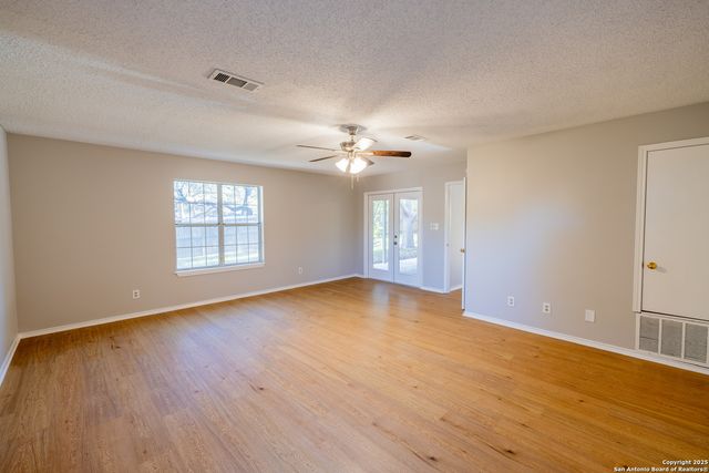 106 E Tanglewood, New Braunfels, TX 78130