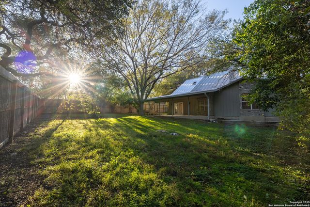 106 E Tanglewood, New Braunfels, TX 78130