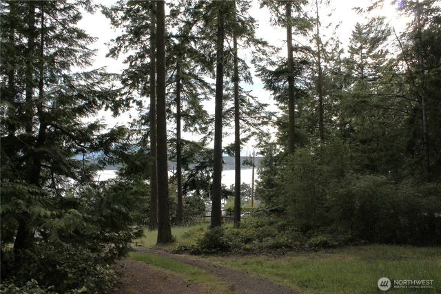 85 Quinault Loop, Port Townsend, WA 98368