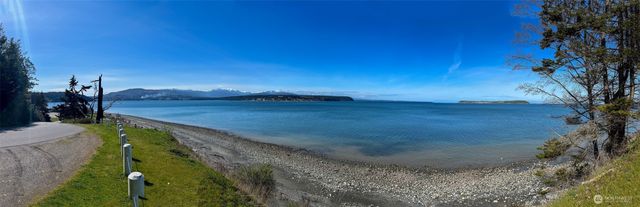 85 Quinault Loop, Port Townsend, WA 98368