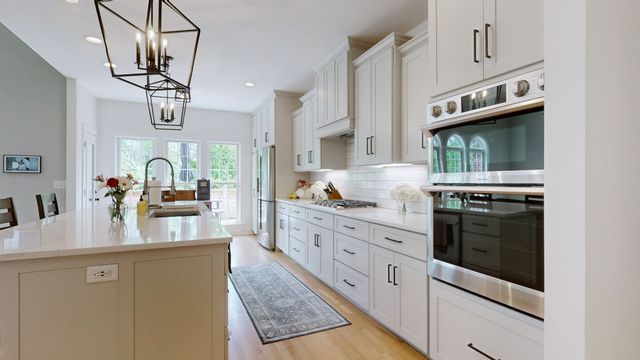 7307 Hudgins Ct, Fairview, TN 37062