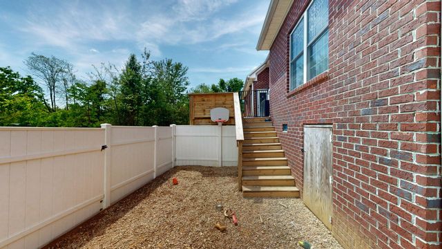 7307 Hudgins Ct, Fairview, TN 37062