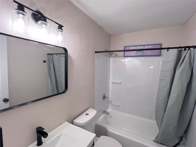 2026 Murray Street, Shreveport, LA 71108