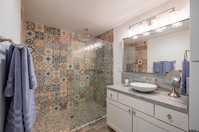 264 Hideaway Ln Central, Hideaway, TX 75771