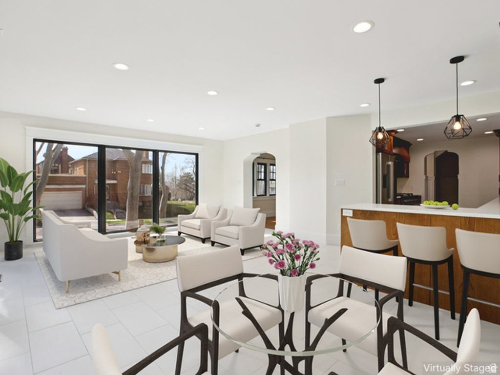 Image 13 of property listing at 1305 E LAIRD AVE, Salt Lake City, UT 84105