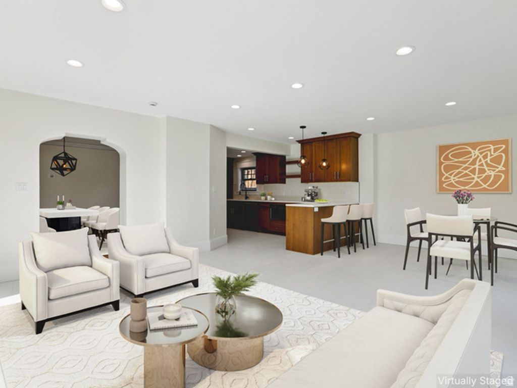 Image 14 of property listing at 1305 E LAIRD AVE, Salt Lake City, UT 84105