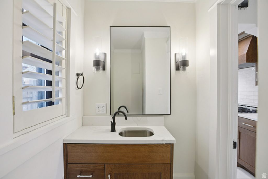 Image 23 of property listing at 1305 E LAIRD AVE, Salt Lake City, UT 84105