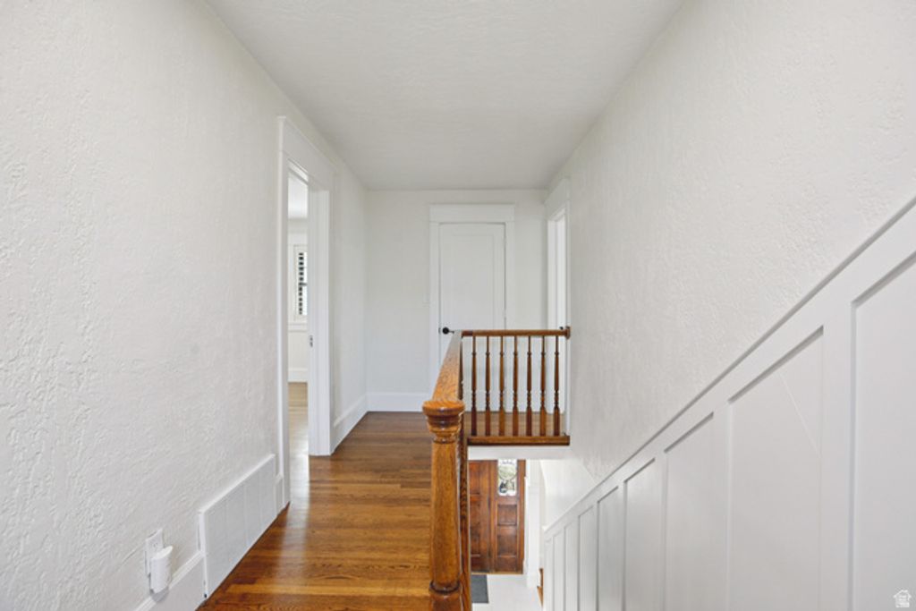 Image 24 of property listing at 1305 E LAIRD AVE, Salt Lake City, UT 84105