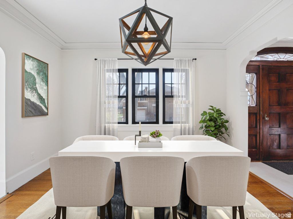 Image 10 of property listing at 1305 E LAIRD AVE, Salt Lake City, UT 84105