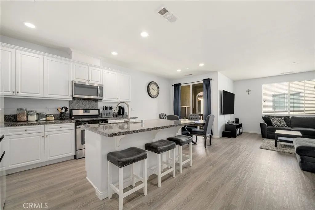 3250 E Yountville Drive 10, Ontario, CA 91761