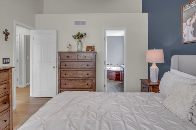 1603 E Cedar Tree St, Park City, KS 67219