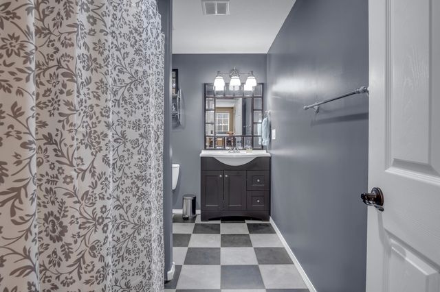 1603 E Cedar Tree St, Park City, KS 67219
