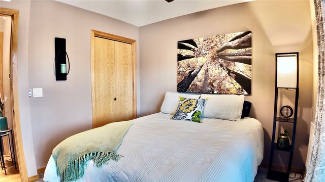 4821 86th Street 15, Urbandale, IA 50322