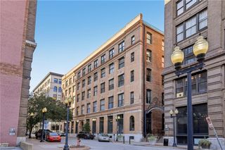 308 W 8th Street 509, Kansas City, MO 64105