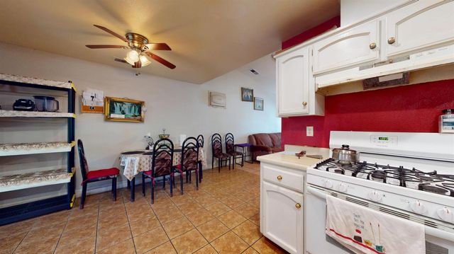 13745 E Bulah Avenue, Parlier, CA 93648