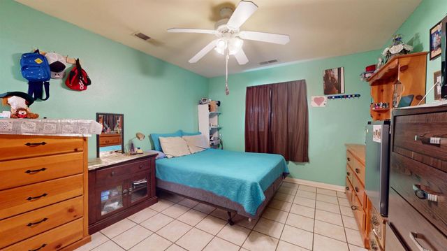 13745 E Bulah Avenue, Parlier, CA 93648