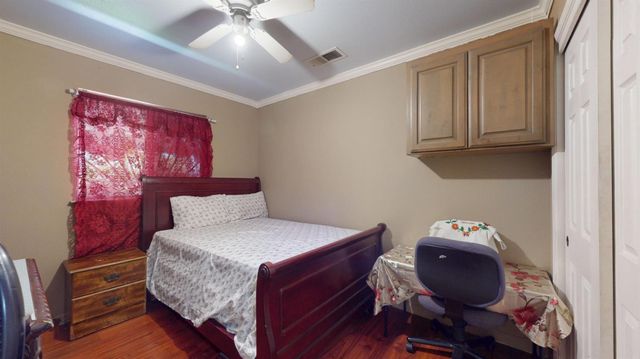 13745 E Bulah Avenue, Parlier, CA 93648