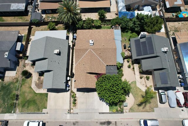 13745 E Bulah Avenue, Parlier, CA 93648