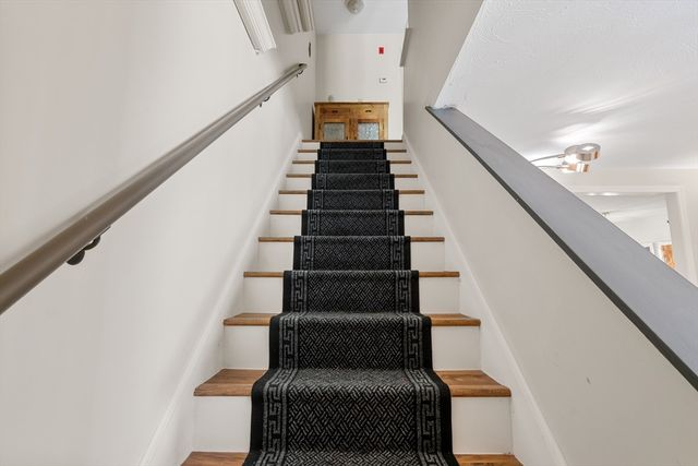 42 Sycamore Drive 42, Leominster, MA 01453