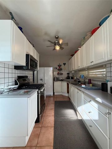 . TOPACIO STREET F-22, Dorado, PR 00646