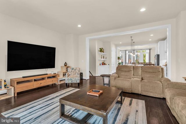 42322 SILLAS SQ, Brambleton, VA 20148