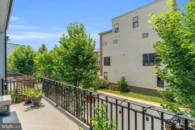 42322 SILLAS SQ, Brambleton, VA 20148