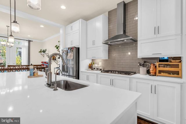 42322 SILLAS SQ, Brambleton, VA 20148