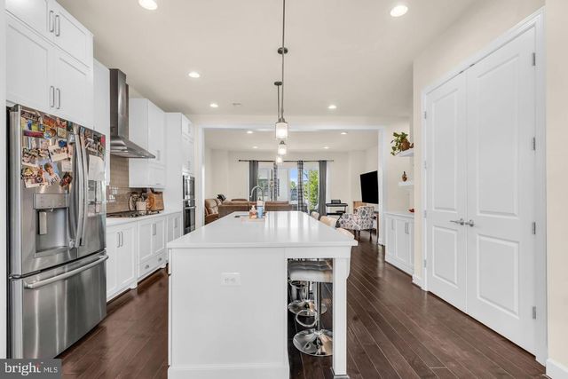 42322 SILLAS SQ, Brambleton, VA 20148