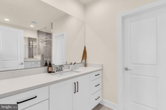 42322 SILLAS SQ, Brambleton, VA 20148