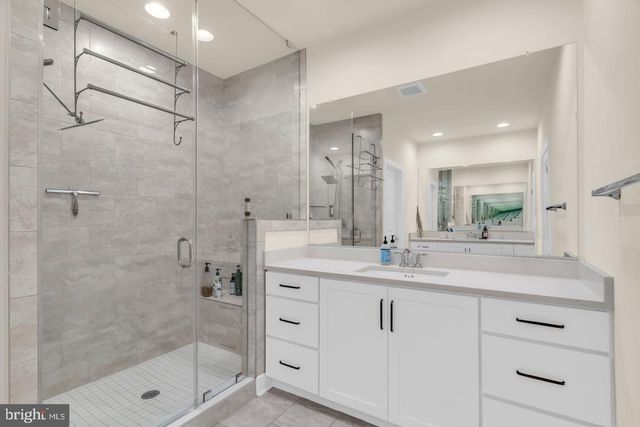42322 SILLAS SQ, Brambleton, VA 20148
