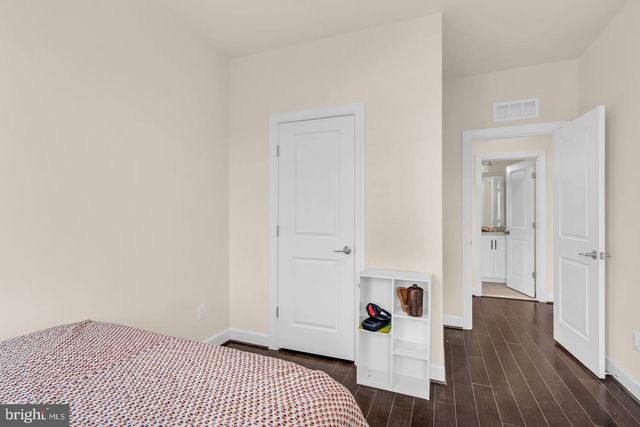42322 SILLAS SQ, Brambleton, VA 20148