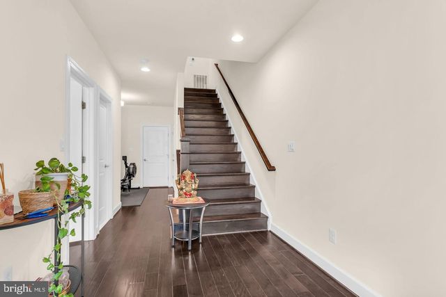 42322 SILLAS SQ, Brambleton, VA 20148