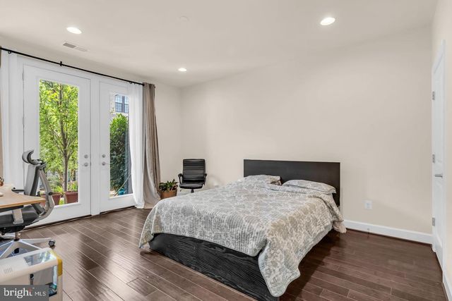 42322 SILLAS SQ, Brambleton, VA 20148